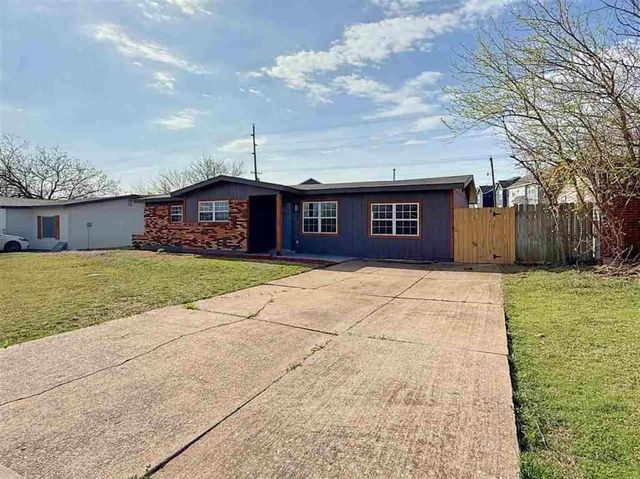 124 SW 45th ST, Lawton, OK 73505