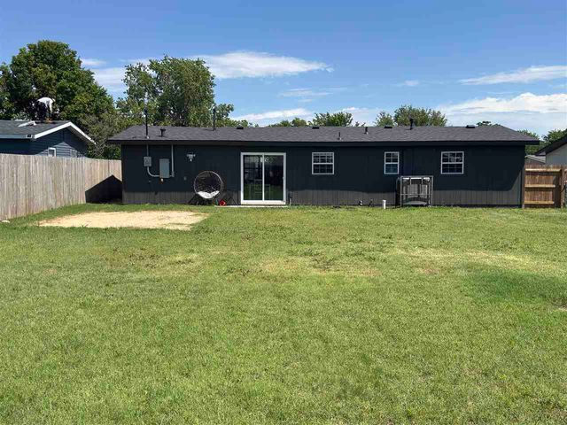 124 SW 45th ST, Lawton, OK 73505