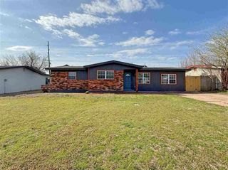 124 SW 45th ST, Lawton, OK 73505