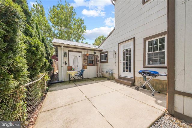 5 MILL ST, Southampton, NJ 08088