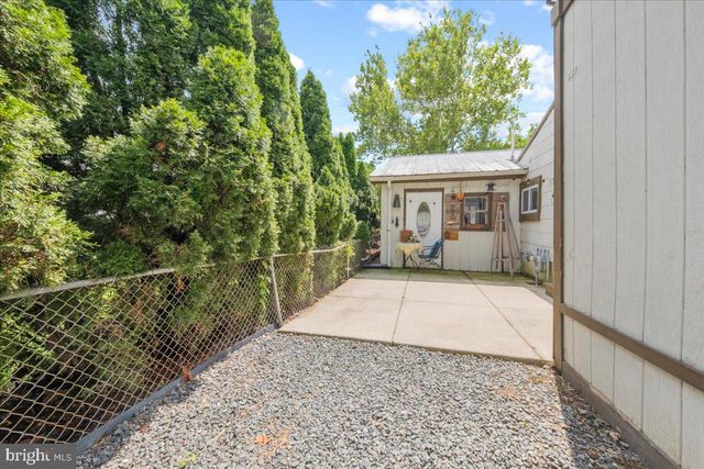 5 MILL ST, Southampton, NJ 08088