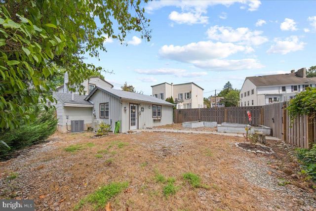 5 MILL ST, Southampton, NJ 08088