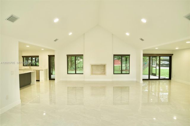 20500 SW 50th Place, Southwest Ranches, FL 33332