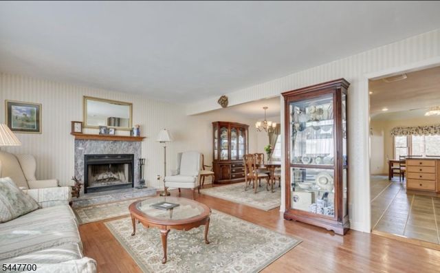 19 Annette Dr, Edison Twp., NJ 08820