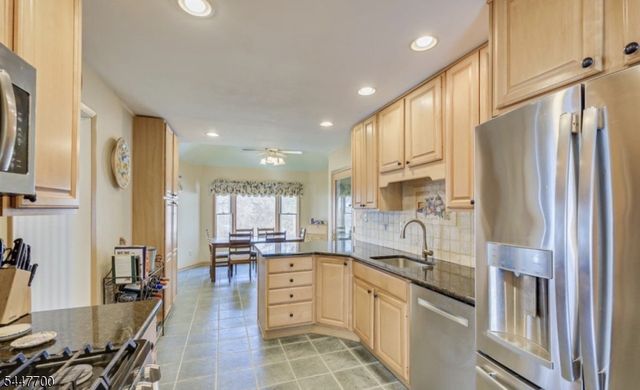 19 Annette Dr, Edison Twp., NJ 08820