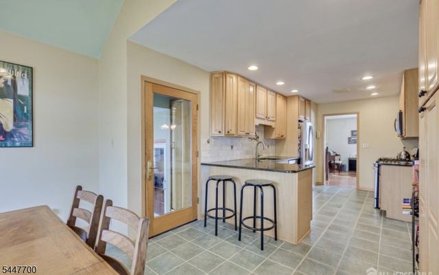 19 Annette Dr, Edison Twp., NJ 08820