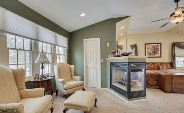 19 Annette Dr, Edison Twp., NJ 08820