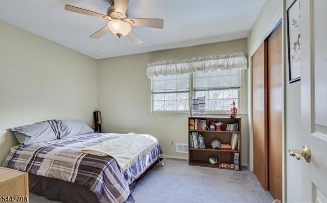 19 Annette Dr, Edison Twp., NJ 08820