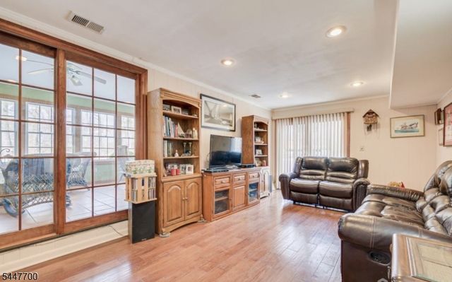 19 Annette Dr, Edison Twp., NJ 08820