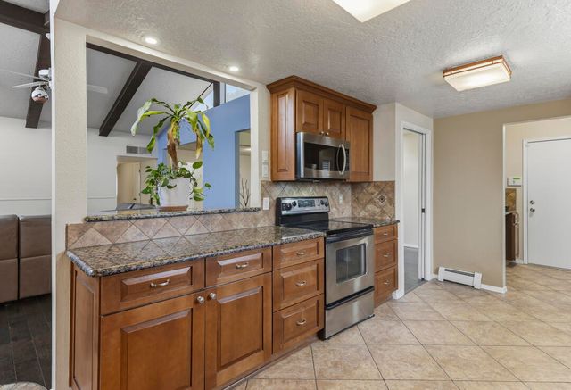 1713 Singletary Drive NE, Albuquerque, NM 87112