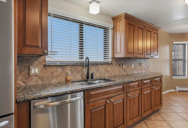 1713 Singletary Drive NE, Albuquerque, NM 87112