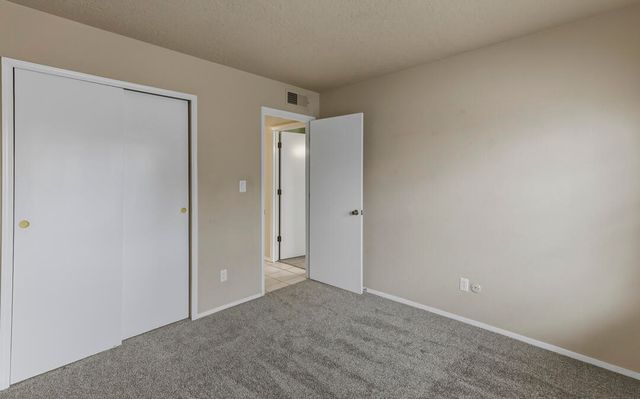 1713 Singletary Drive NE, Albuquerque, NM 87112