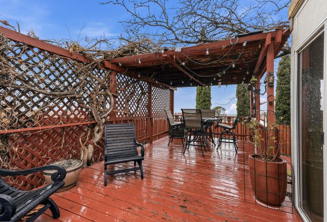 1713 Singletary Drive NE, Albuquerque, NM 87112