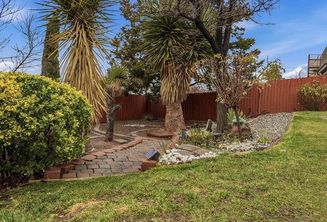 1713 Singletary Drive NE, Albuquerque, NM 87112