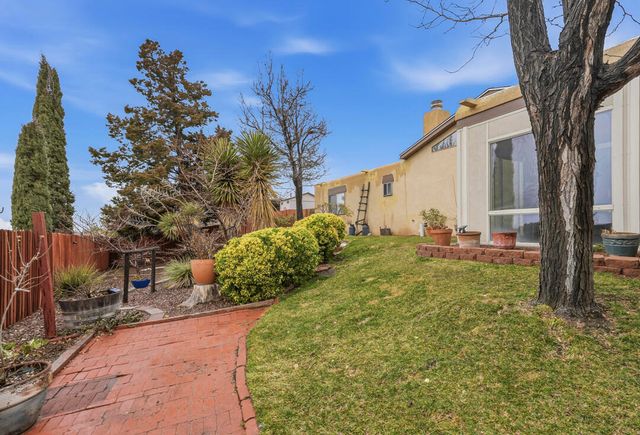 1713 Singletary Drive NE, Albuquerque, NM 87112