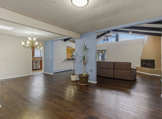 1713 Singletary Drive NE, Albuquerque, NM 87112