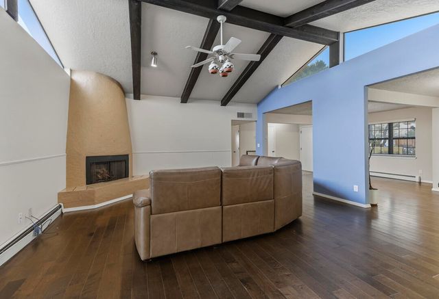 1713 Singletary Drive NE, Albuquerque, NM 87112