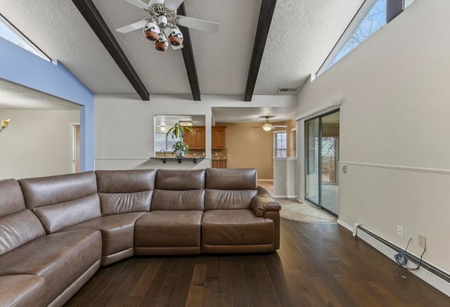 1713 Singletary Drive NE, Albuquerque, NM 87112