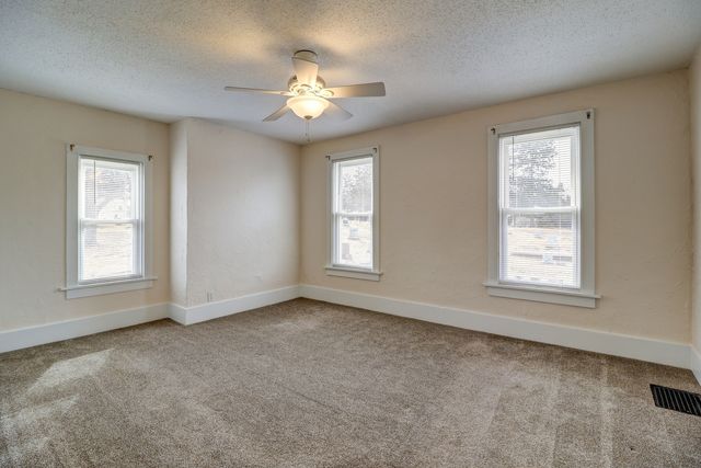 105 S Bluff Street, Albany, IL 61230