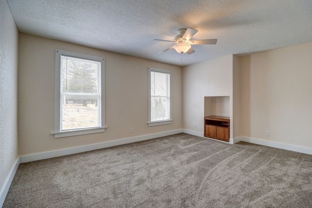 105 S Bluff Street, Albany, IL 61230