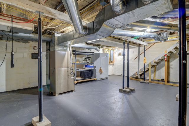 105 S Bluff Street, Albany, IL 61230