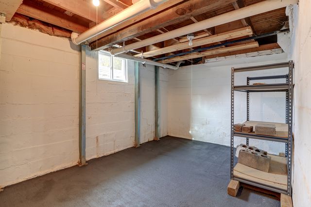 105 S Bluff Street, Albany, IL 61230