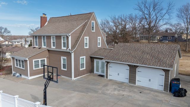 105 S Bluff Street, Albany, IL 61230