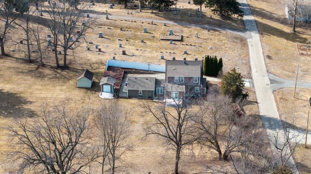 105 S Bluff Street, Albany, IL 61230