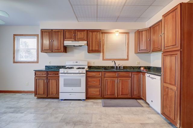 105 S Bluff Street, Albany, IL 61230