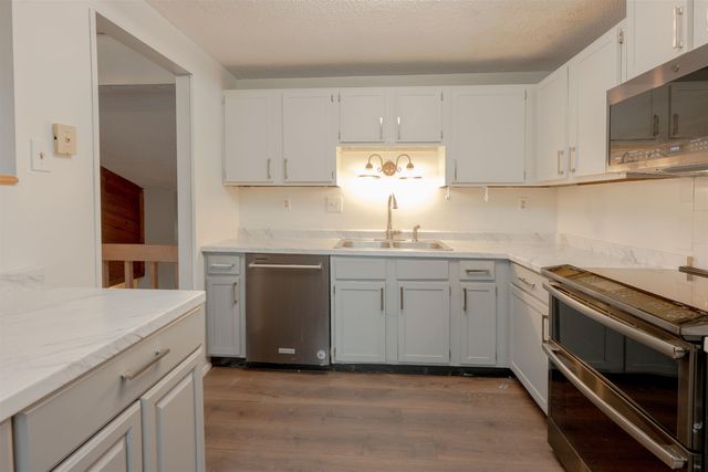 4175 CATALPA HILL DR, Bartlett, TN 38135