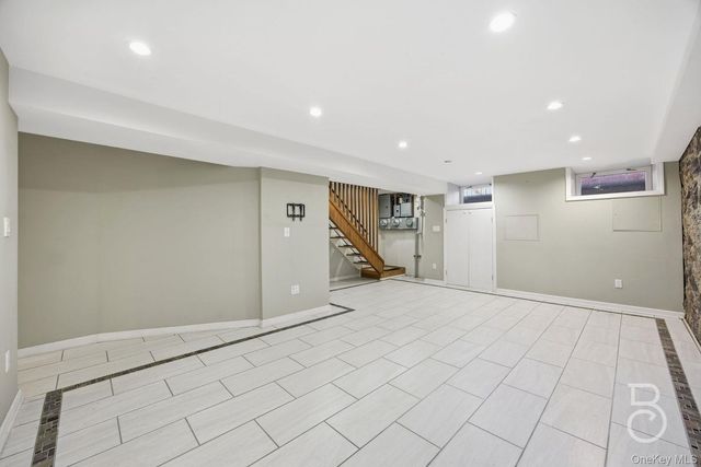 31-73 41st Street, Astoria, NY 11103