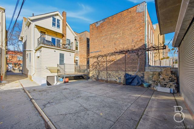 31-73 41st Street, Astoria, NY 11103