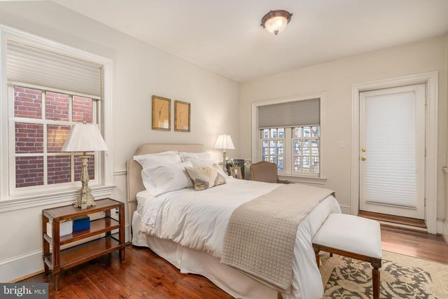 115 7TH ST NE, Washington, DC 20002