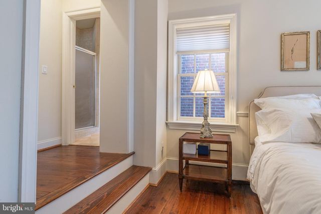 115 7TH ST NE, Washington, DC 20002