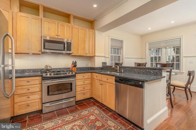 115 7TH ST NE, Washington, DC 20002