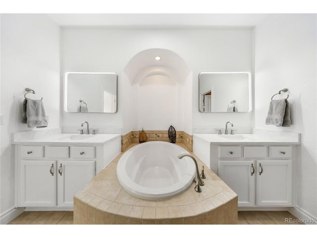 9227 Kornbrust Dr, Lone Tree, CO 80124