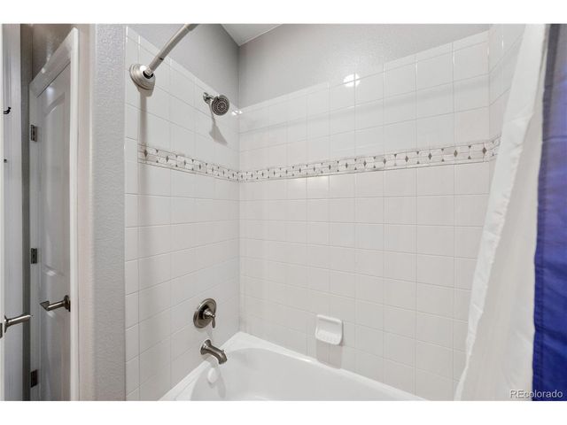 9227 Kornbrust Dr, Lone Tree, CO 80124