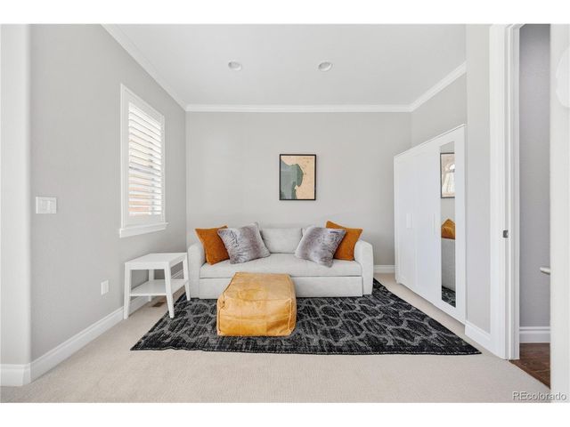 9227 Kornbrust Dr, Lone Tree, CO 80124