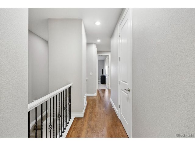 9227 Kornbrust Dr, Lone Tree, CO 80124