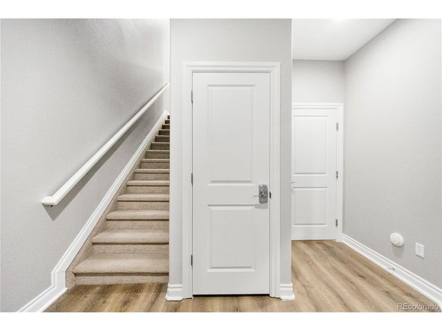 9227 Kornbrust Dr, Lone Tree, CO 80124