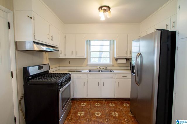 1904 HYCHE STREET, Fultondale, AL 35068