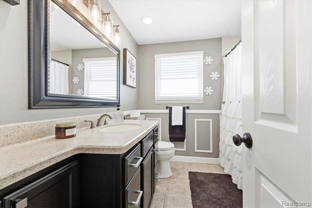 31664 Sweetbriar Drive, Rockwood, MI 48173