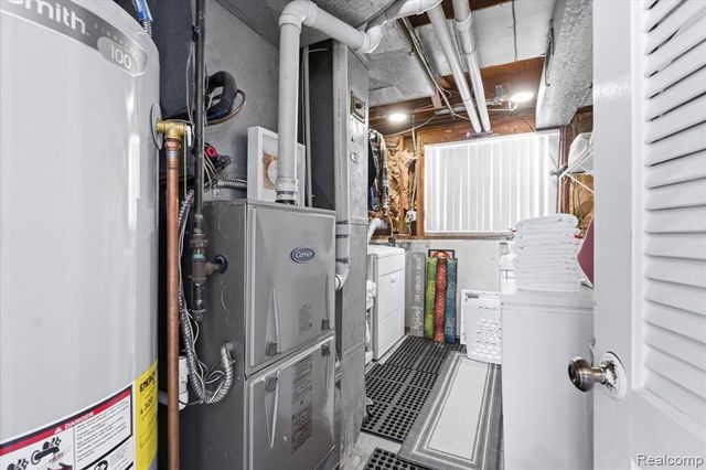 31664 Sweetbriar Drive, Rockwood, MI 48173