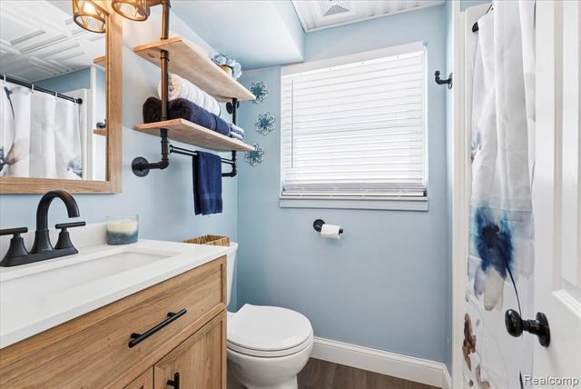 31664 Sweetbriar Drive, Rockwood, MI 48173