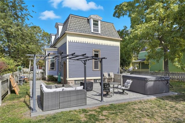 213 Park Avenue, Ridgeway, NY 14103