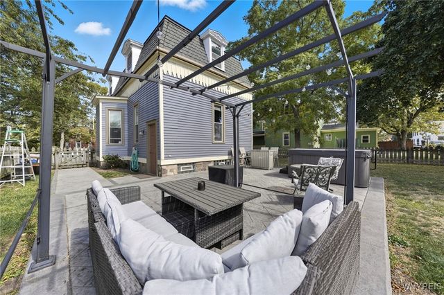 213 Park Avenue, Ridgeway, NY 14103