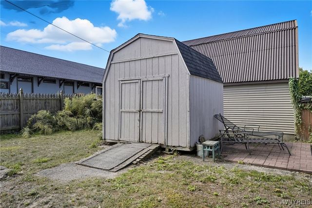 213 Park Avenue, Ridgeway, NY 14103