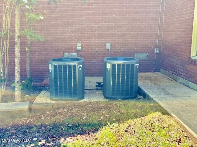 621 NW Magnolia Avenue, Magee, MS 39111