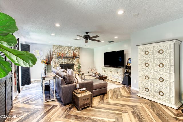 18 Silver Fox Trail, Ormond Beach, FL 32174