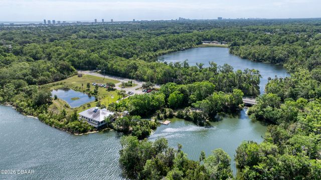 18 Silver Fox Trail, Ormond Beach, FL 32174